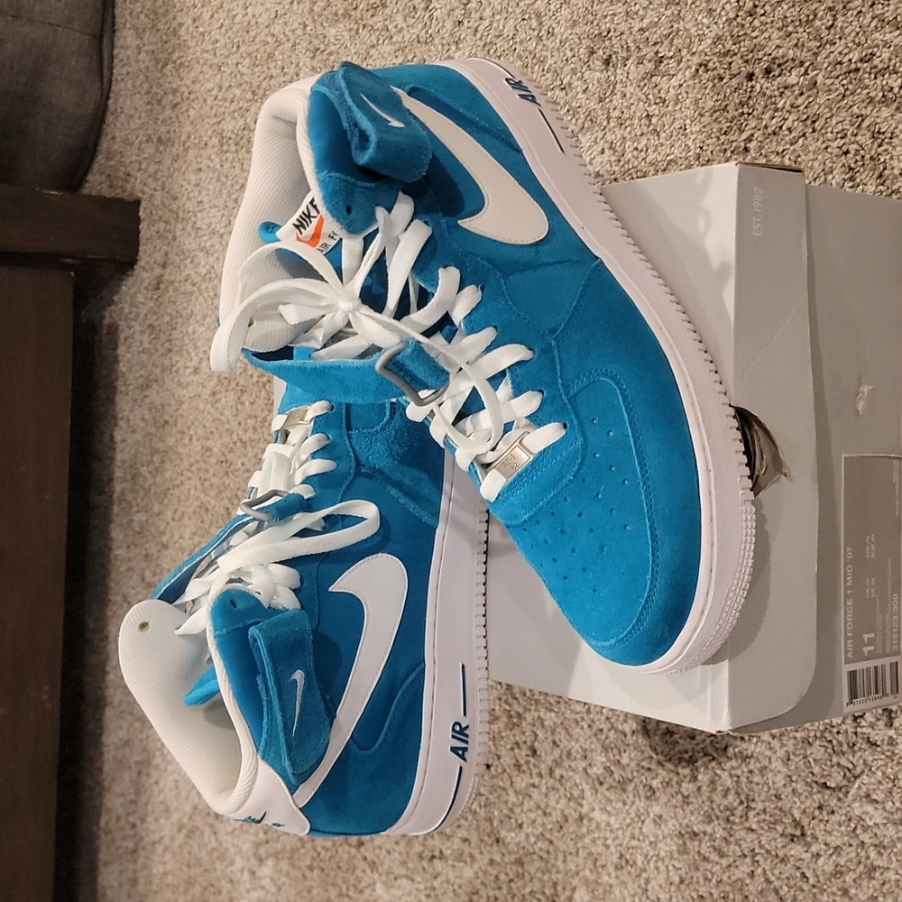 Air force one mid 2013 worn once